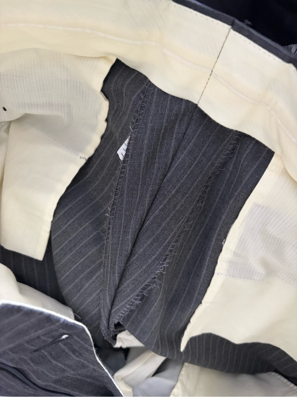 BURBERRY LONDON 2 Piece Men's Wool Charcoal Pinstripe Blazer and Pants - Picture 8 of 10